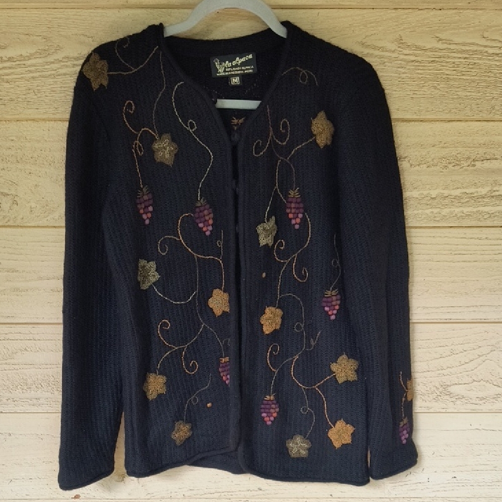 La Alpaca Vintage Grape Vine Sweater